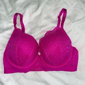 Victorias Secret Very Sexy lace lightly padded bra
